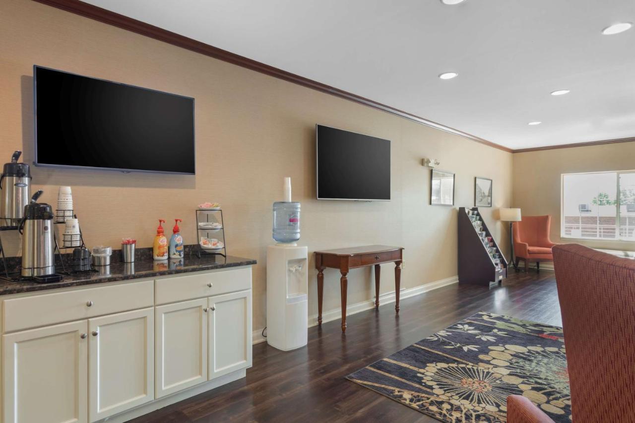 Best Western Lawrenceburg Inn Экстерьер фото